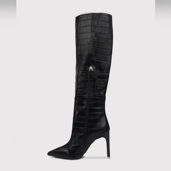 NWOT Black Suede Studio Taylor Boots - Picture 3 of 16